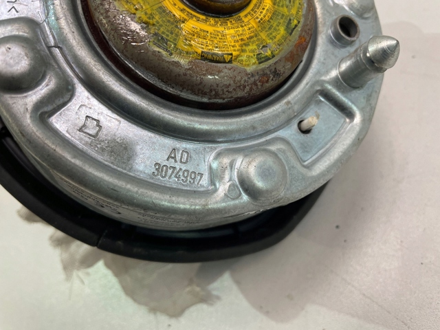  3074997 BMW