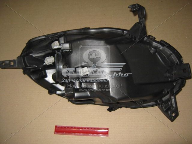 20B925052B TYC Фара передняя правая