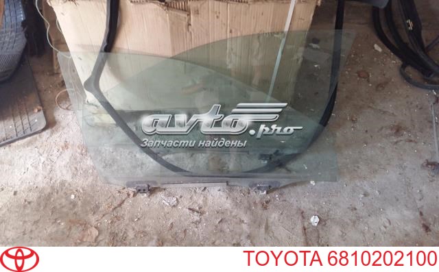 Стекло двери передней правой на Toyota Corolla E12