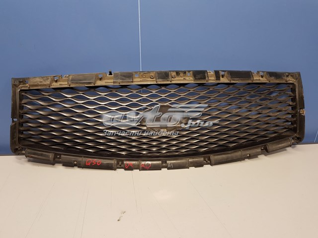 Решетка радиатора 623104HB0A Nissan/Infiniti