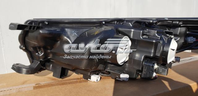 Фара правая Toyota 811100E380