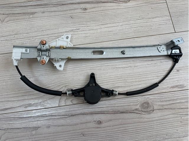 Compre Mecanismo de acionamento de vidro da porta dianteira esquerda Mazda 6 