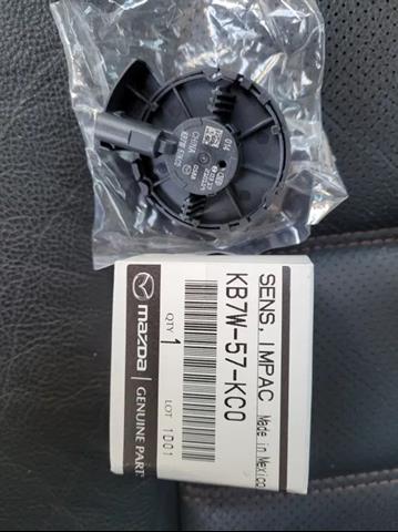 Датчик Эйрбэг передний Mazda KB7W57KC0 цена, от 14.36 USD