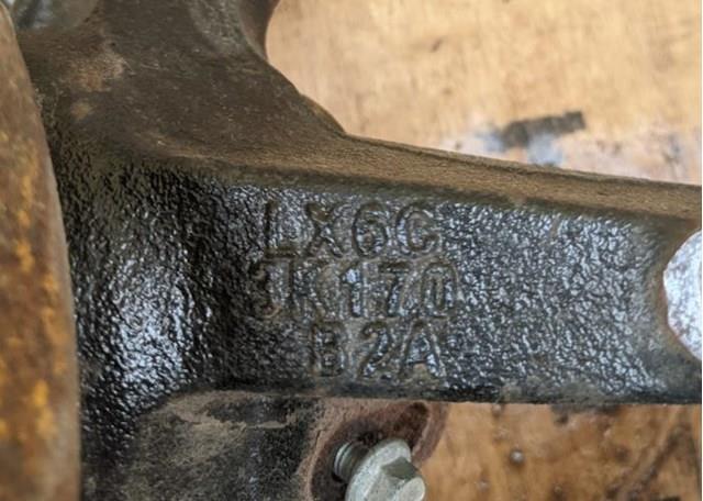 Цапфа передняя правая MEF614 Ford
