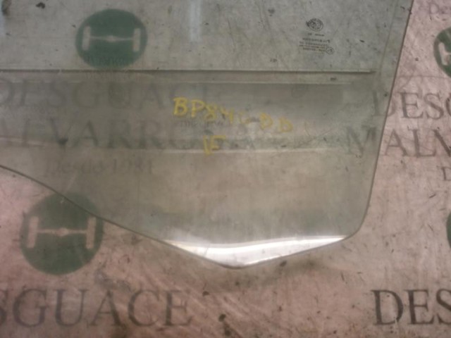 60688134 Fiat/Alfa/Lancia Vidro da porta dianteira direita