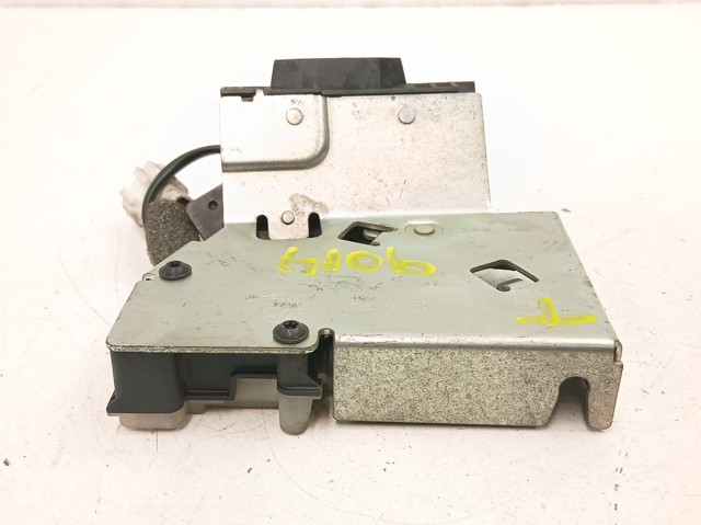 Замок крышки багажника Ford 3S71A43102AC