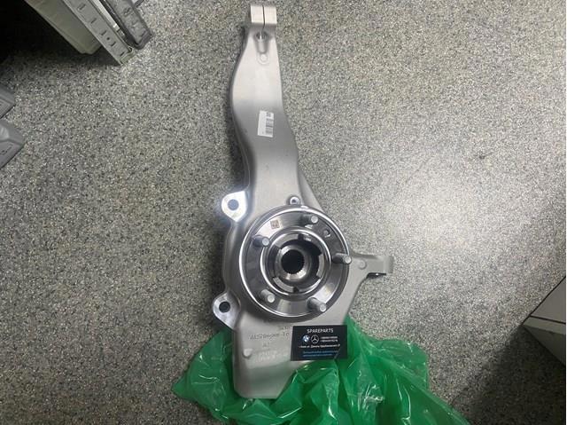 Купить LR146346 Land Rover Ось передняя и поворотные кулаки