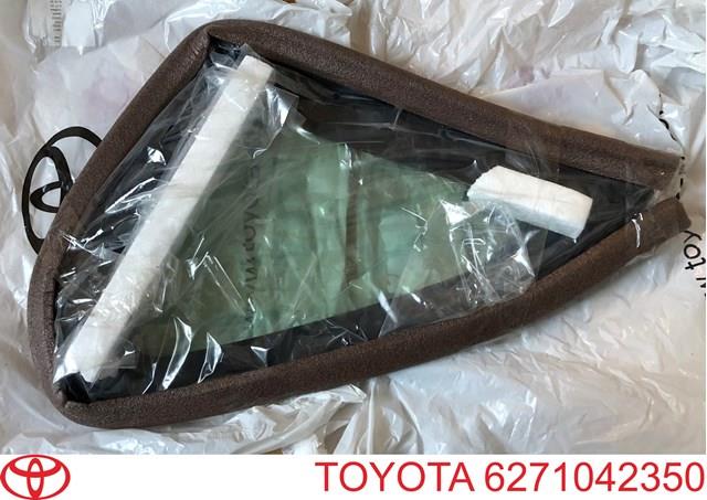 Скло багажного відсіку, праве 6271042350 TOYOTA