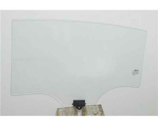GS3252D304 XYG Стекло задней правой двери