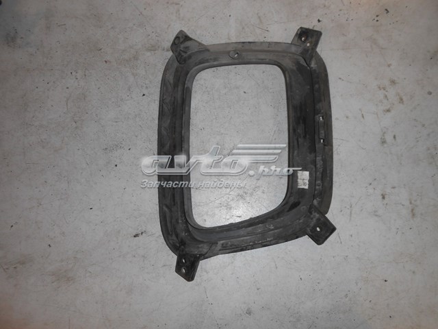 Купить 865242P510 Hyundai/Kia Заглушка (решетка) противотуманных фар бампера переднего правая