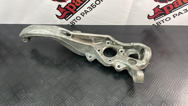 LR093818 Land Rover Цапфа - поворотный кулак передний, левый