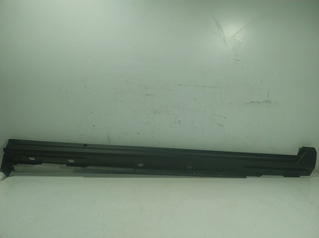 Накладка (молдинг) порога наружная правая Toyota 75850K2010 цена, от 141.08 USD