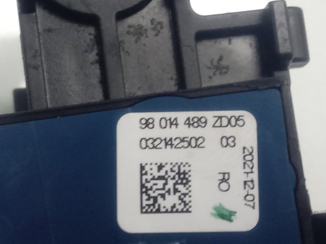 Клавиша электромеханического стояночного тормоза 98014489ZD Peugeot/Citroen