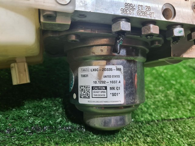 LX6C2D335MB Ford 