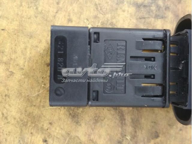 8200090307 Renault (RVI) Аварийная кнопка