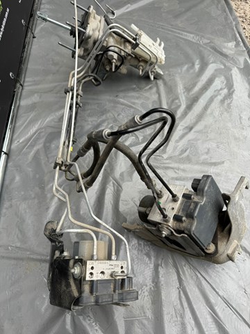 Блок управления АБС  Renault (RVI) 476609473R