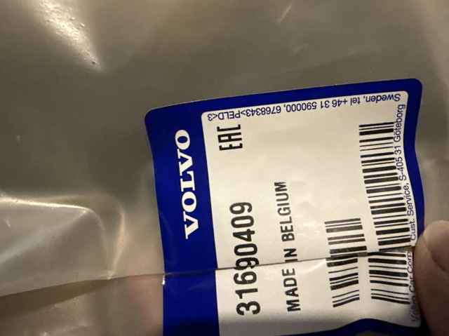 Купить 31690409 Volvo 