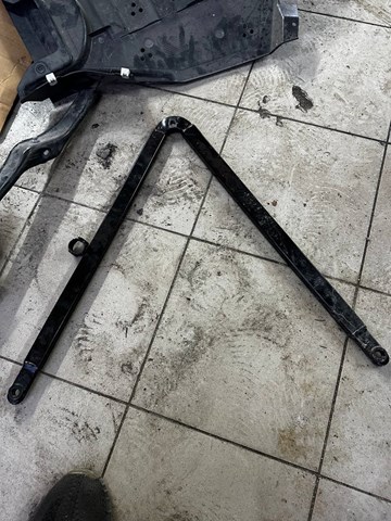 51648071577 BMW