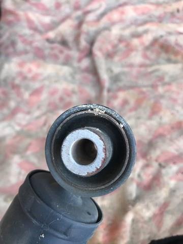 Купить 562105HA1B Nissan/Infiniti Амортизатор задней подвески