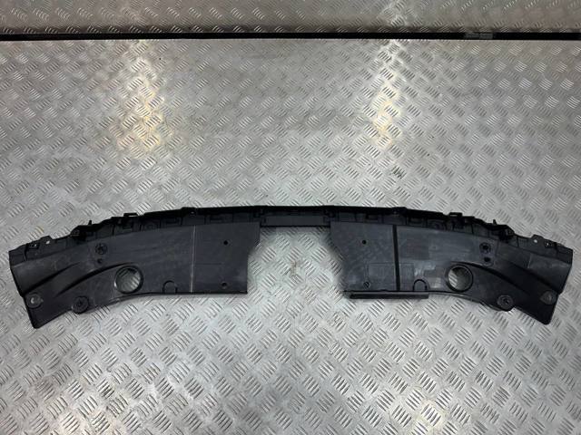 Накладка верхняя передней панели/суппорта радиатора Mazda KB8A50717D