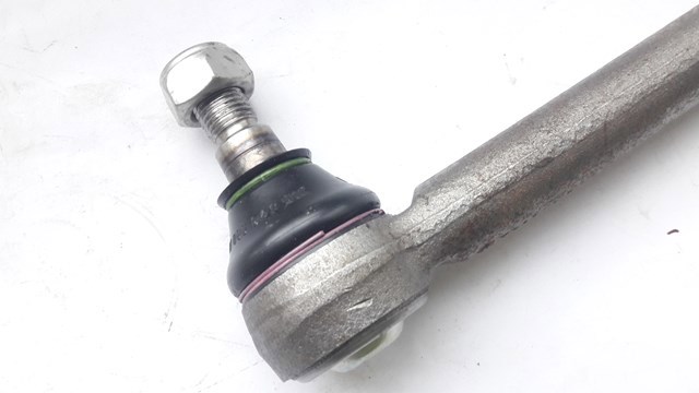 Наконечник продольной рулевой тяги передний 0004608648 Lemforder
