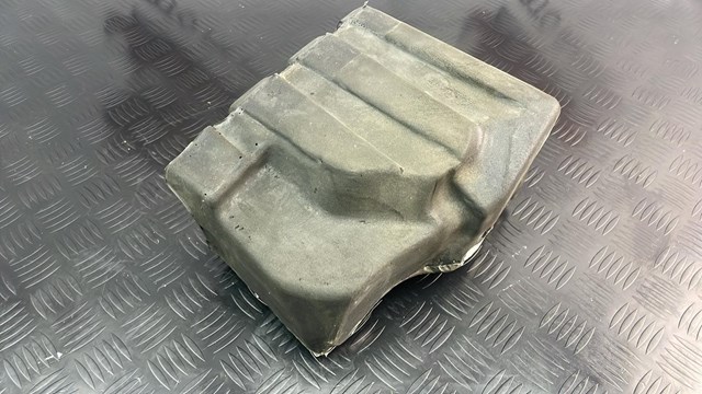 Купить LR104441 Land Rover 