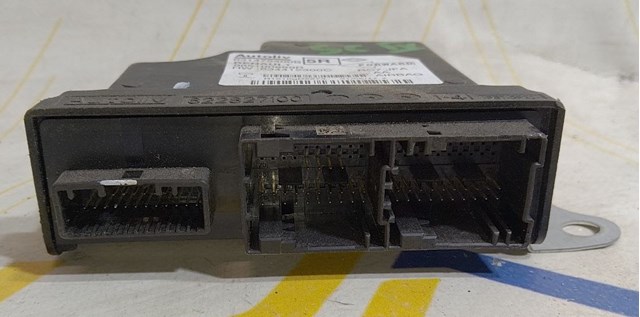  Renault (RVI) 985100889R цена, от  USD