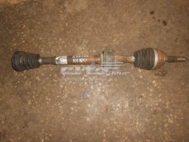 Привод правый Nissan/Infiniti 8200499306