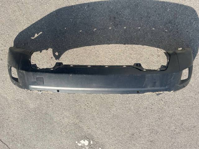 Задний бампер 98385170XT Peugeot/Citroen