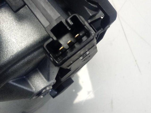 Моторчик заднего дворника BJ3217404AA Land Rover