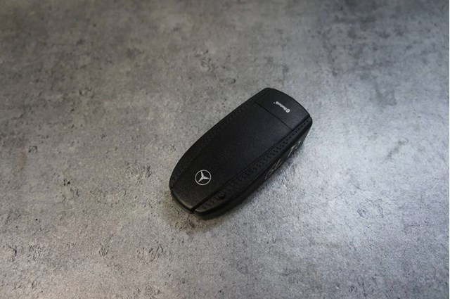 B67875877 Mercedes 