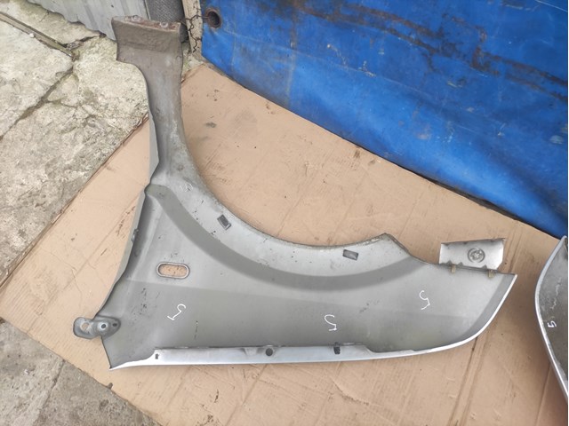 Крыло левое Ford 1215630