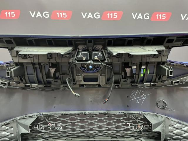 Бампер передний VAG 11A807217GRU