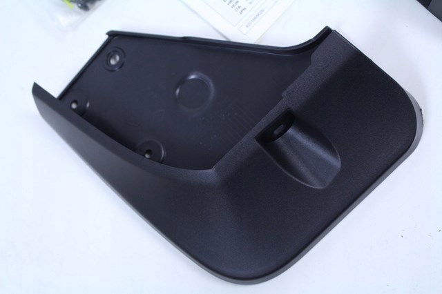 Купить 8201665625 Renault (RVI) Передние брызговики