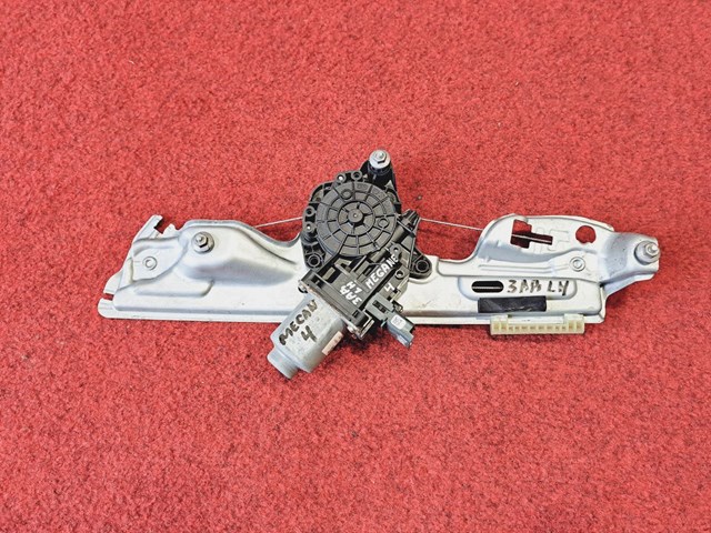 Motor eléctrico, elevalunas, puerta trasera izquierda 827219072R RENAULT