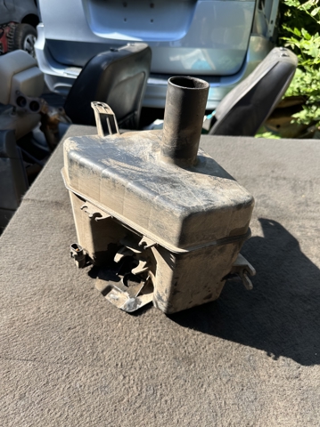 986101F000 Hyundai/Kia Бачок омывателя стекла
