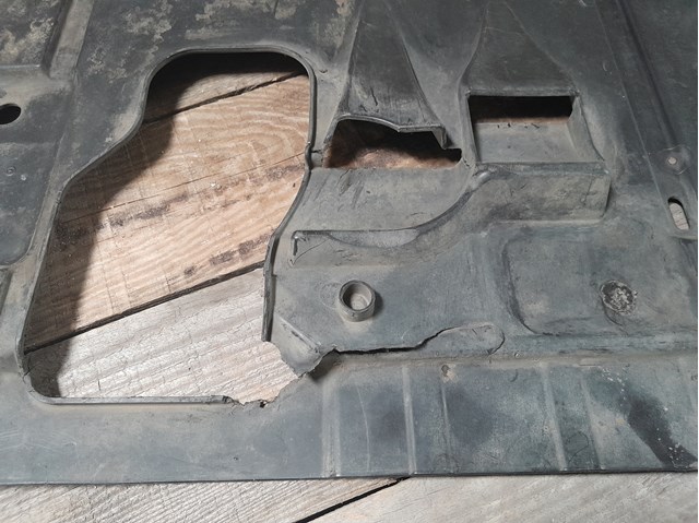 Защита моторного отсека Ford 8V416P013AE цена, от 18.32 USD