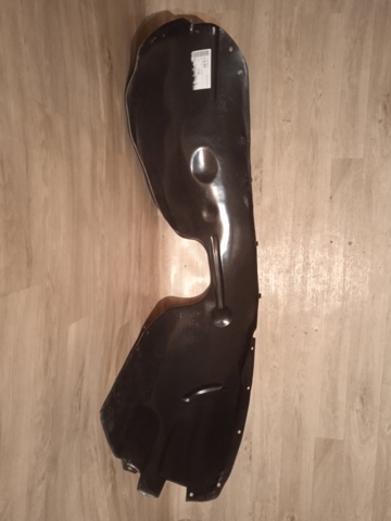 Правый подкрылок переднего крыла Polcar 9042FP1T цена, от 17.62 USD