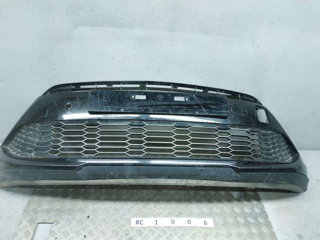Решетка бампера переднего нижняя 53102YP030 Toyota