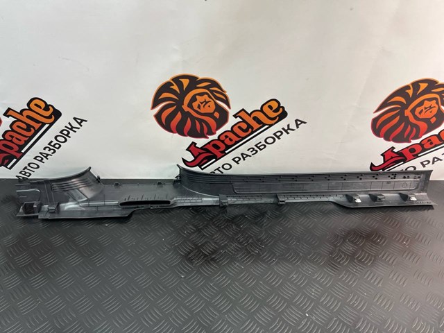 Купить 5NN853372A82V VAG Обшивка порога, правая