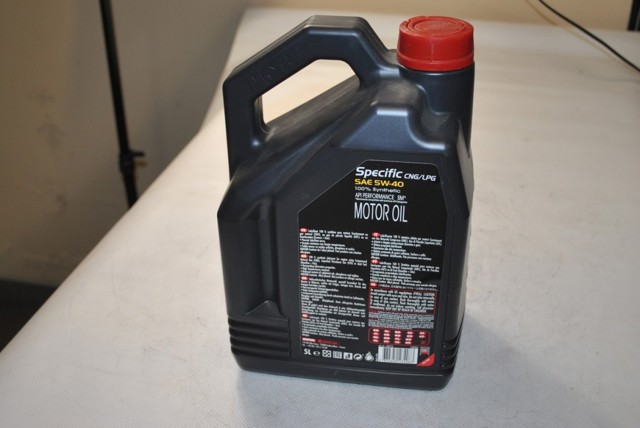 Моторное масло 854051 Motul