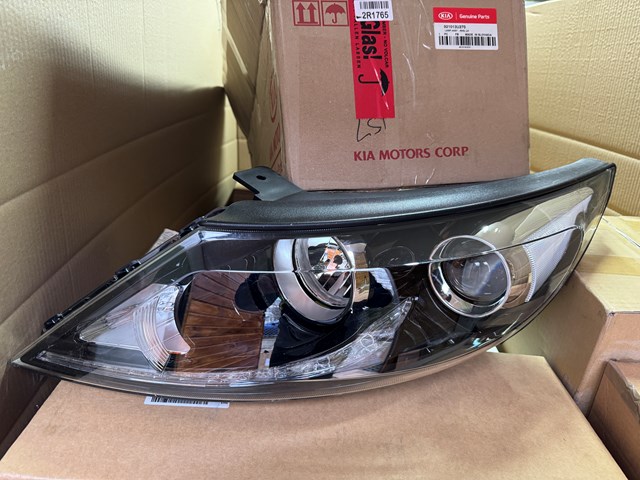 Фара левая Hyundai/Kia 921013U270 цена, от 296.61 USD