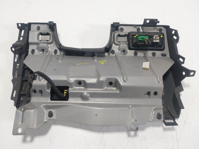 Эйрбэг защиты коленей нижняя Land Rover LR026034 цена, от 126.69 USD