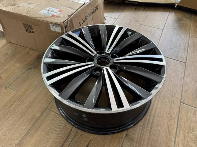 Диски VAG 5NN601025LNQ9 цена, от 126.69 USD