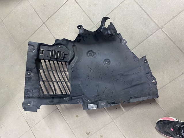 51718070504 BMW 