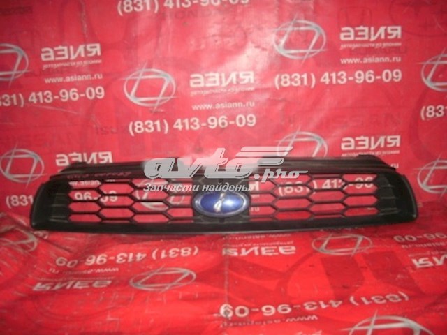 Решетка радиатора Subaru 91121FE000