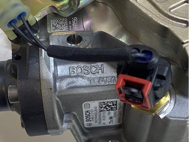 FW939B395AA Land Rover Насос топливный высокого давления (ТНВД)