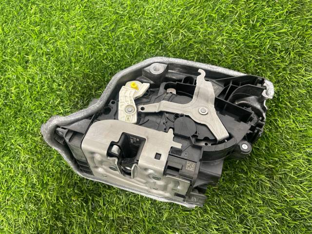 Замок передней левой двери BMW 51219464887