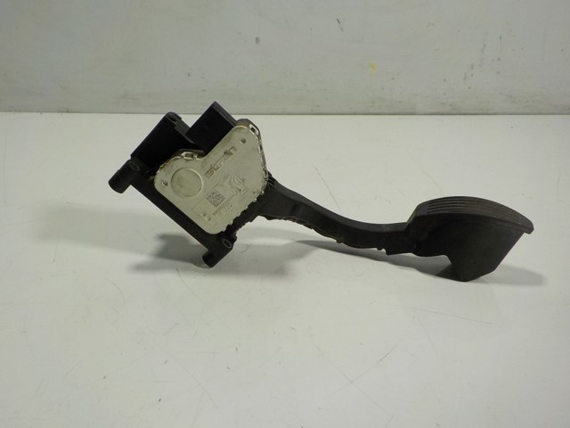 51852090 Fiat/Alfa/Lancia Педали газа