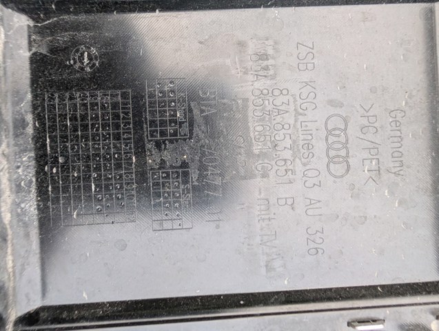 Решетка радиатора 83A853651C VAG